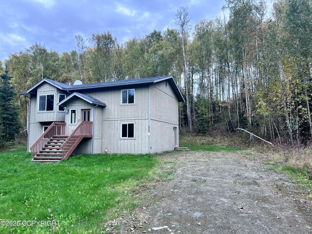 2205 S Grand Birch Drive, Wasilla, AK 99623