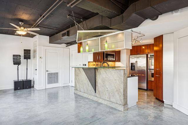 329 E Colorado Boulevard 305, Dallas, TX 75203