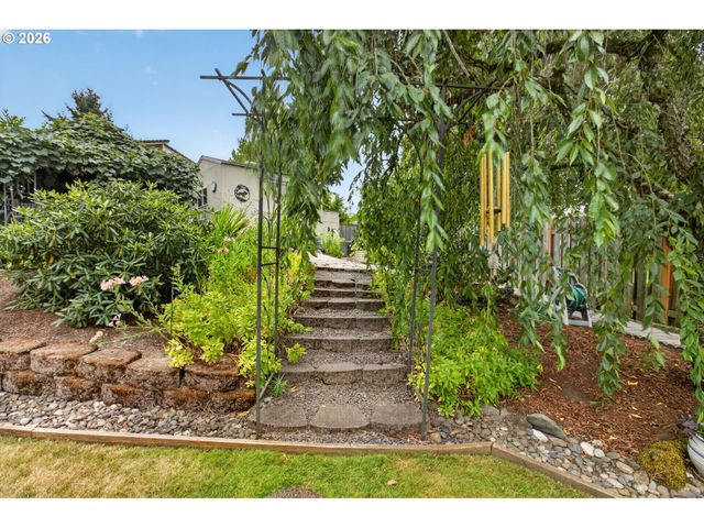 18340 Sw MONTE VERDI Blvd, Beaverton, OR 97007