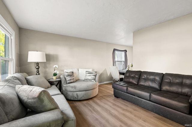 4926 S Camden Drive, Fort Wayne, IN 46825