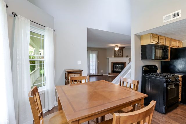 11233 Bayridge Circle E, Indianapolis, IN 46236