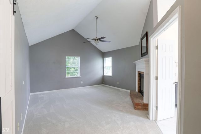 11233 Bayridge Circle E, Indianapolis, IN 46236