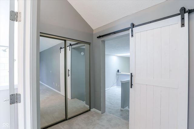 11233 Bayridge Circle E, Indianapolis, IN 46236