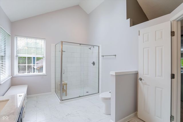 11233 Bayridge Circle E, Indianapolis, IN 46236