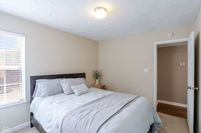 11233 Bayridge Circle E, Indianapolis, IN 46236