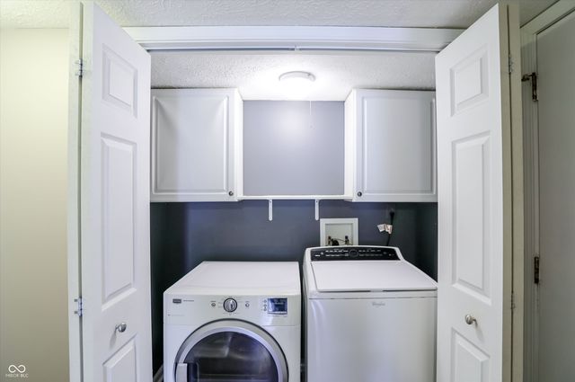 11233 Bayridge Circle E, Indianapolis, IN 46236