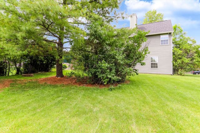 11233 Bayridge Circle E, Indianapolis, IN 46236