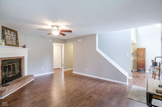 11233 Bayridge Circle E, Indianapolis, IN 46236