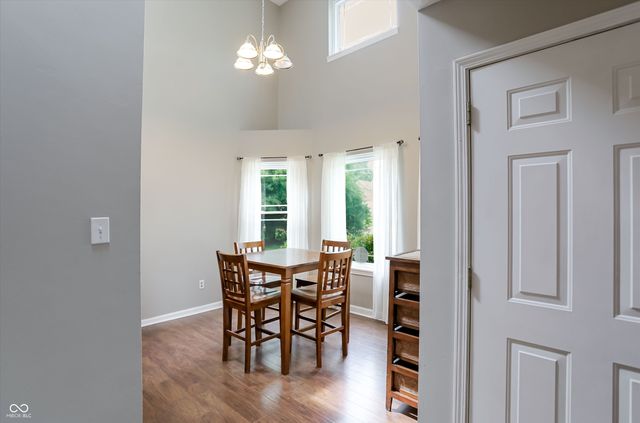 11233 Bayridge Circle E, Indianapolis, IN 46236