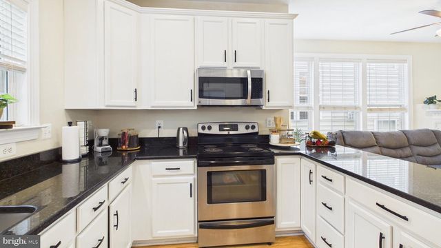 11549 CAVALIER LANDING CT, Fairfax, VA 22030