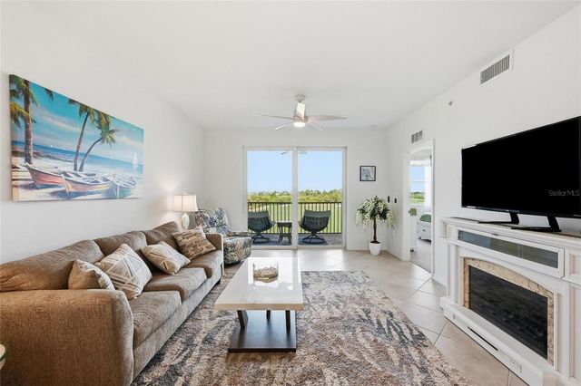 17625 OPAL SAND DRIVE 304, Venice, FL 34293
