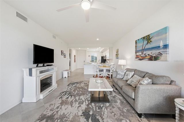 17625 OPAL SAND DRIVE 304, Venice, FL 34293