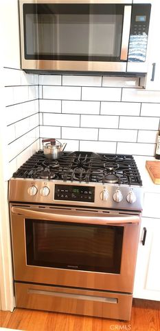 4131 Perlita Avenue B, Los Angeles, CA 90039