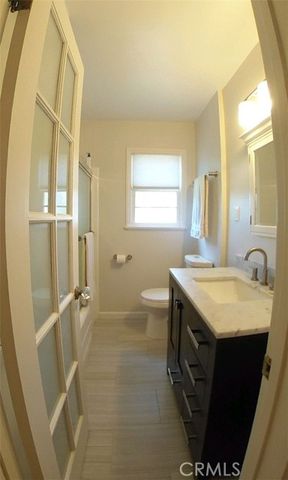 4131 Perlita Avenue B, Los Angeles, CA 90039