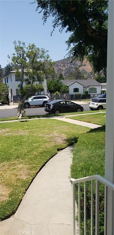 4131 Perlita Avenue B, Los Angeles, CA 90039