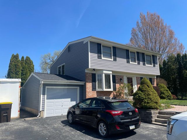 1617 SYLVAN DR, Blue Bell, PA 19422