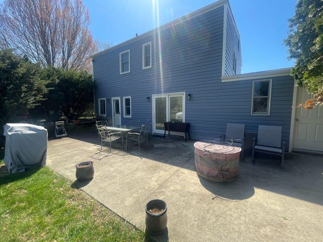 1617 SYLVAN DR, Blue Bell, PA 19422