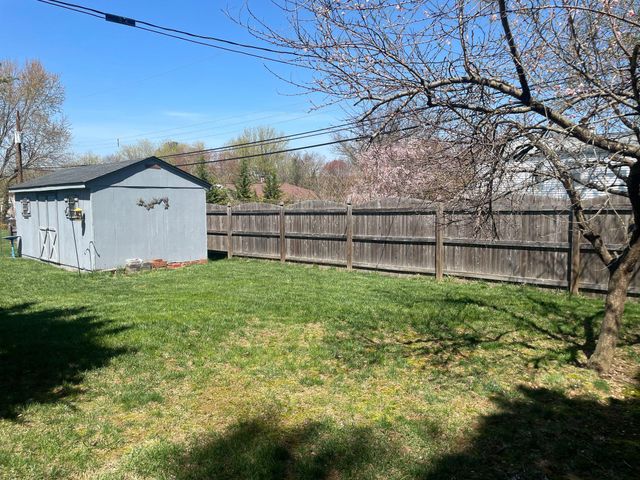 1617 SYLVAN DR, Blue Bell, PA 19422