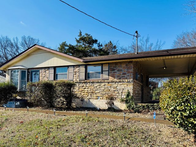 3213 Leswood Ln, Nashville, TN 37207