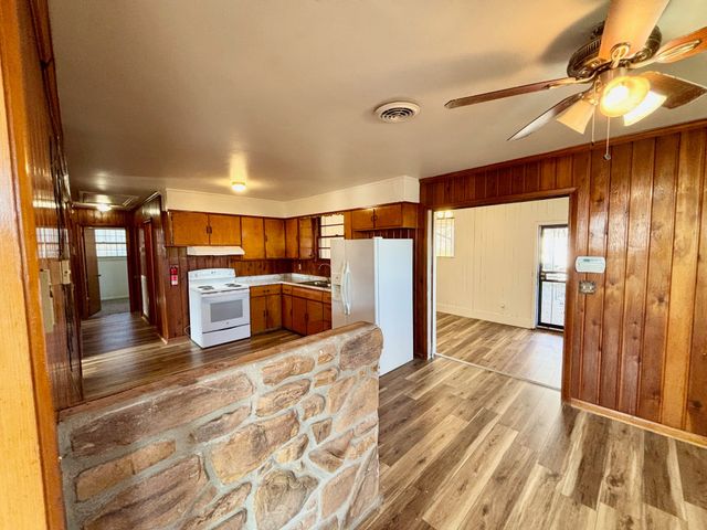 3213 Leswood Ln, Nashville, TN 37207