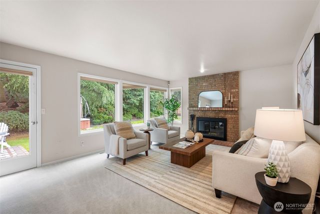 320 210th Court SE, Sammamish, WA 98074