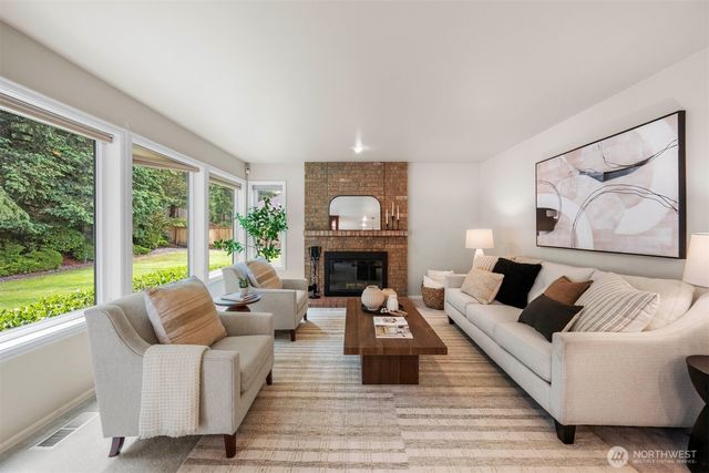 320 210th Court SE, Sammamish, WA 98074