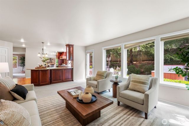 320 210th Court SE, Sammamish, WA 98074