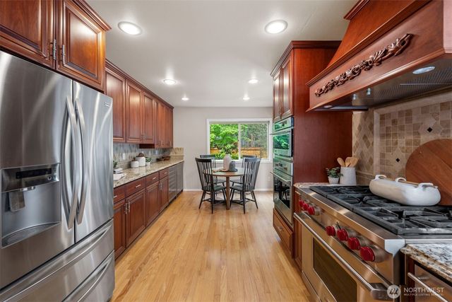 320 210th Court SE, Sammamish, WA 98074