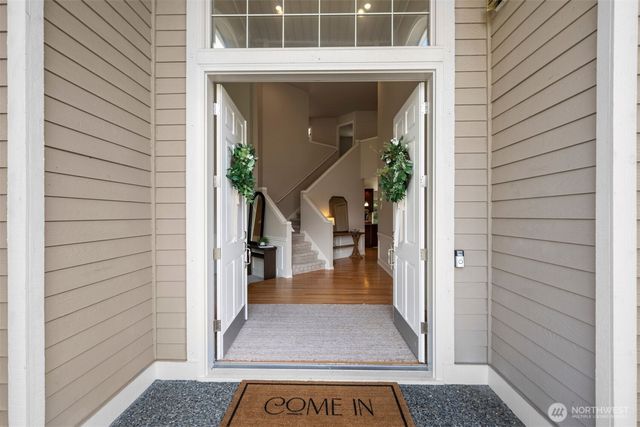 320 210th Court SE, Sammamish, WA 98074