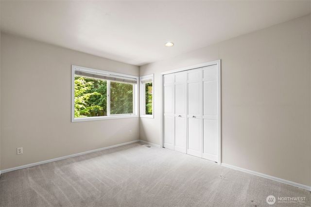 320 210th Court SE, Sammamish, WA 98074