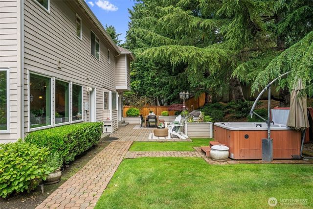320 210th Court SE, Sammamish, WA 98074
