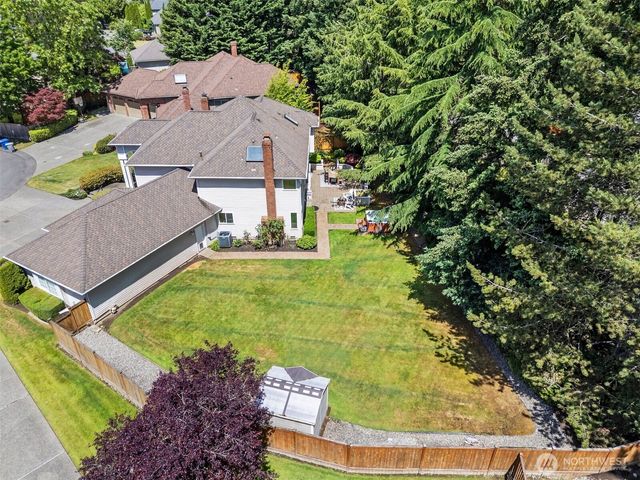 320 210th Court SE, Sammamish, WA 98074