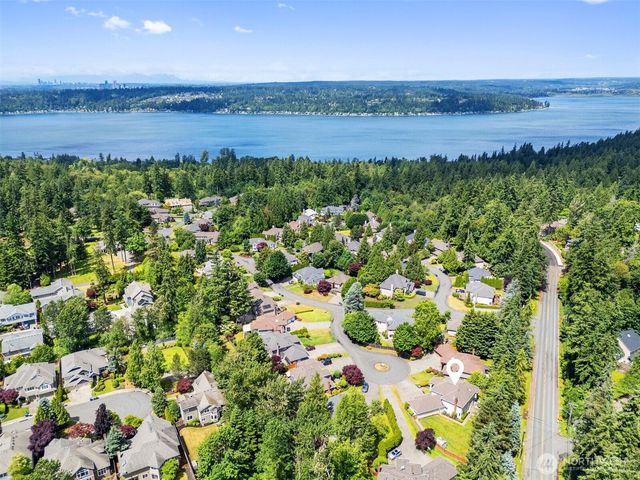 320 210th Court SE, Sammamish, WA 98074