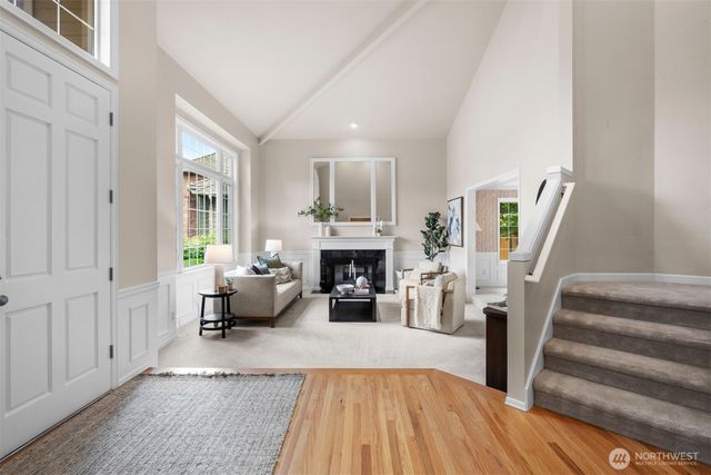 320 210th Court SE, Sammamish, WA 98074
