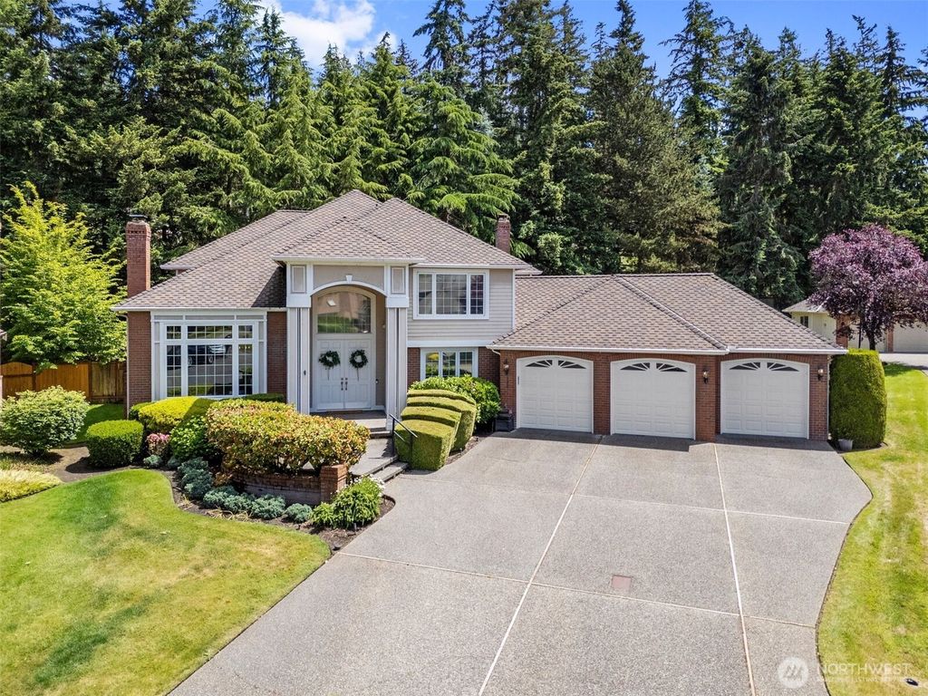 320 210th Court SE, Sammamish, WA 98074