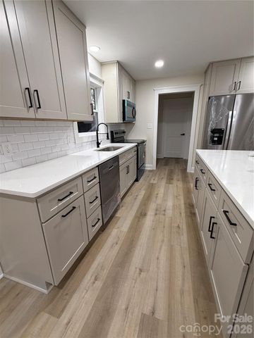 405 N Main Street, Salisbury, NC 28144