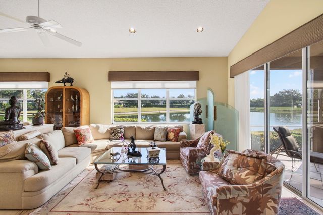 6862 SWANSEA Lane, Boynton Beach, FL 33472