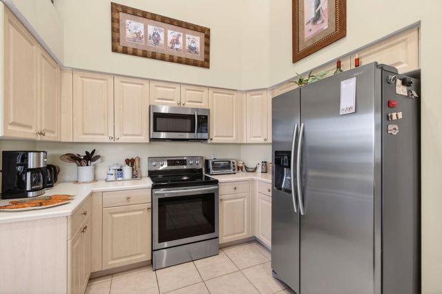 6862 SWANSEA Lane, Boynton Beach, FL 33472