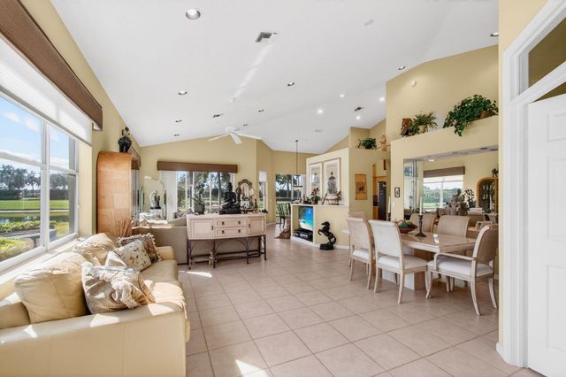 6862 SWANSEA Lane, Boynton Beach, FL 33472