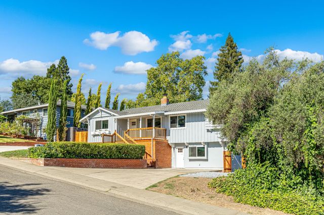 4231 Elva Way, Sacramento, CA 95821