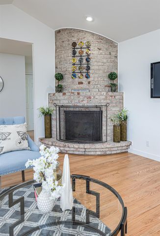 4231 Elva Way, Sacramento, CA 95821