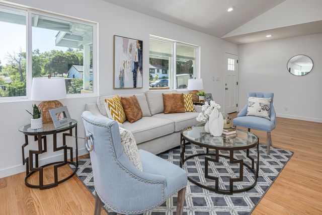 4231 Elva Way, Sacramento, CA 95821