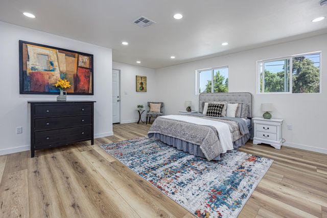 4231 Elva Way, Sacramento, CA 95821