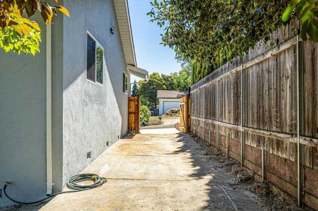 4231 Elva Way, Sacramento, CA 95821