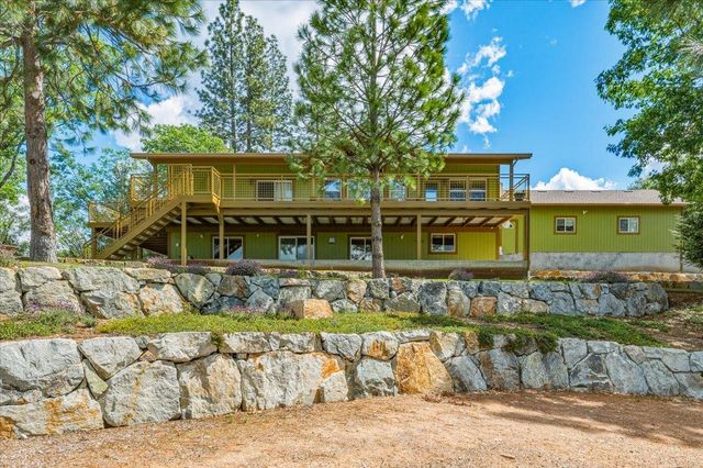 14038 Greenhaven Ln, Grass Valley, CA 95945