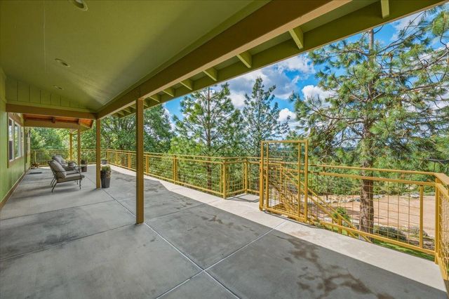 14038 Greenhaven Ln, Grass Valley, CA 95945