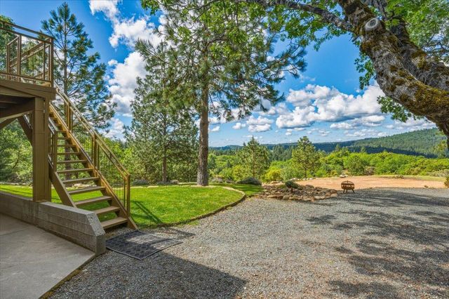14038 Greenhaven Ln, Grass Valley, CA 95945