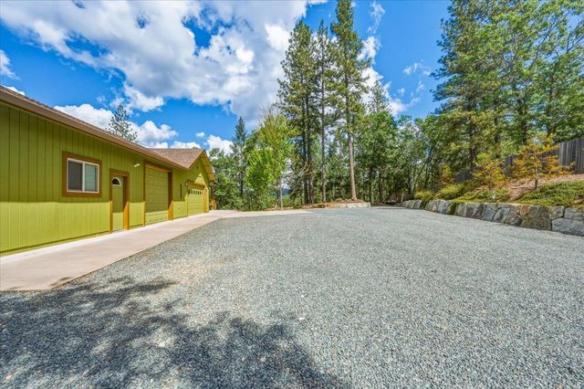 14038 Greenhaven Ln, Grass Valley, CA 95945
