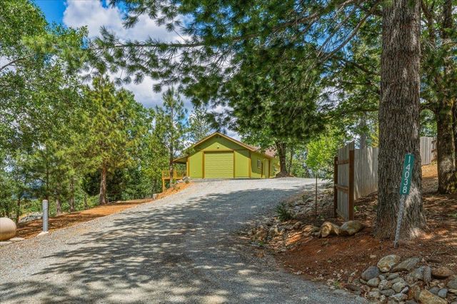 14038 Greenhaven Ln, Grass Valley, CA 95945