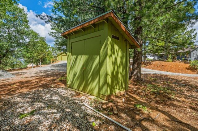 14038 Greenhaven Ln, Grass Valley, CA 95945